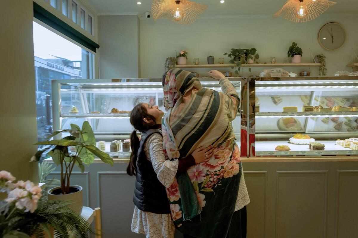 A warm moment at the Boulevard Road counter